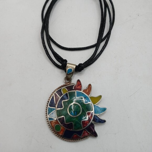 Peruvian Handmade Alpaca Natural Stone Sun Moon Wedding Pendant - Picture 5 of 7